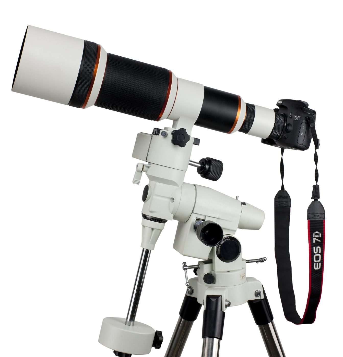 Tycoon ED 560 telephoto lens mounted with a Canon EOS 7D camera
